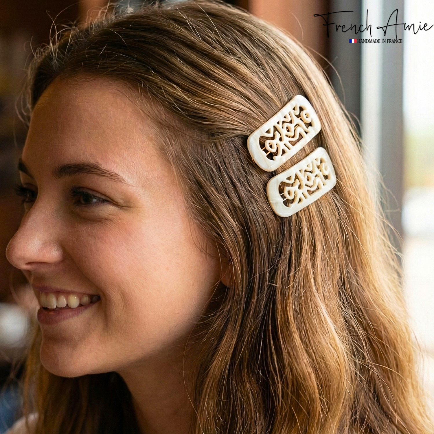 French Amie Swirls 2 ¼” Cellulose Handmade Tige Boule Snap Hair Clips for Women