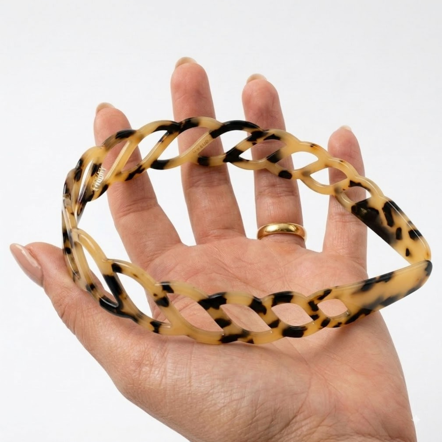 Moeni Twist Acetate Headband with Inner Teeth for Women and Girls