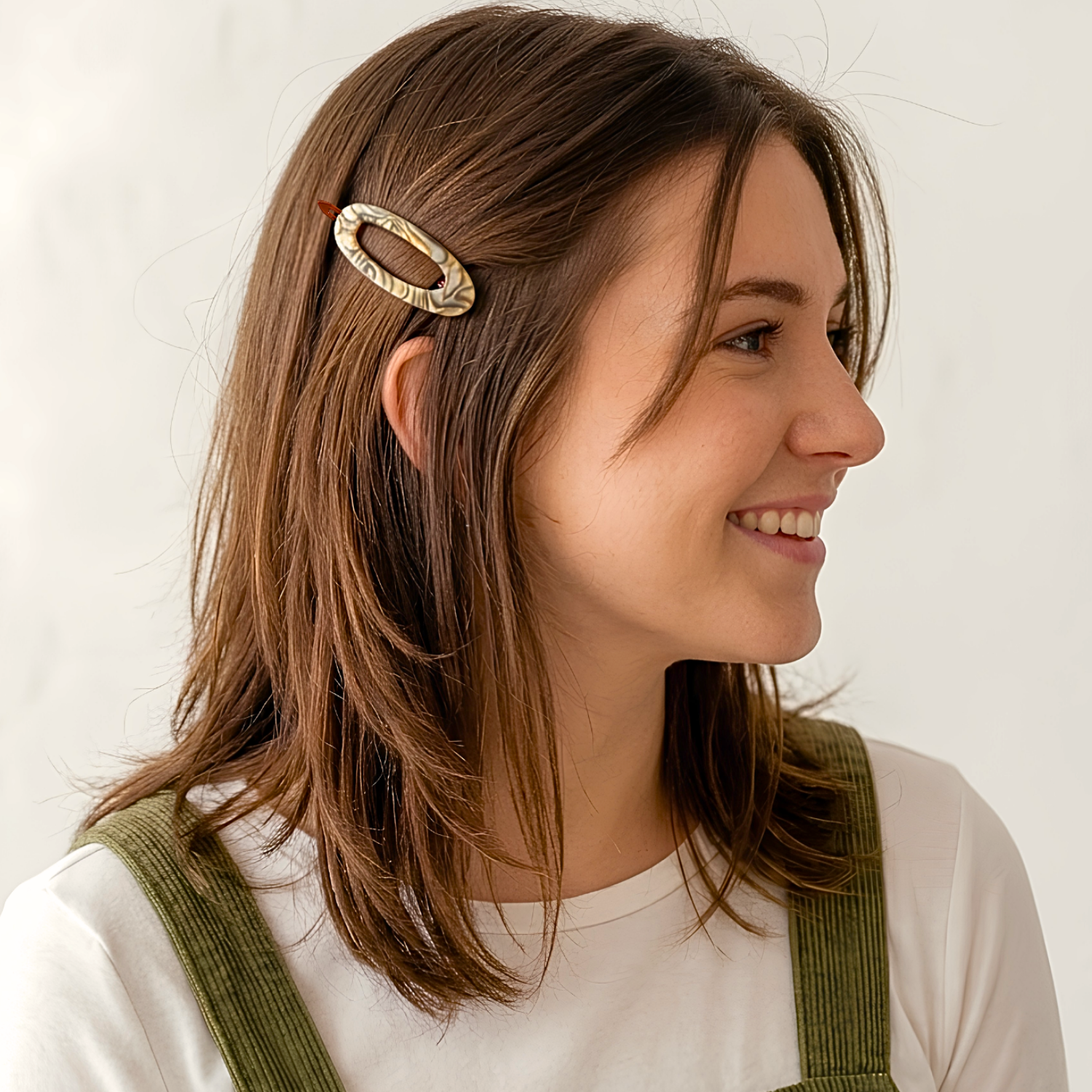 French Amie Oval Cut Out Small Handmade Cellulose Snap Hair Barrette for Women