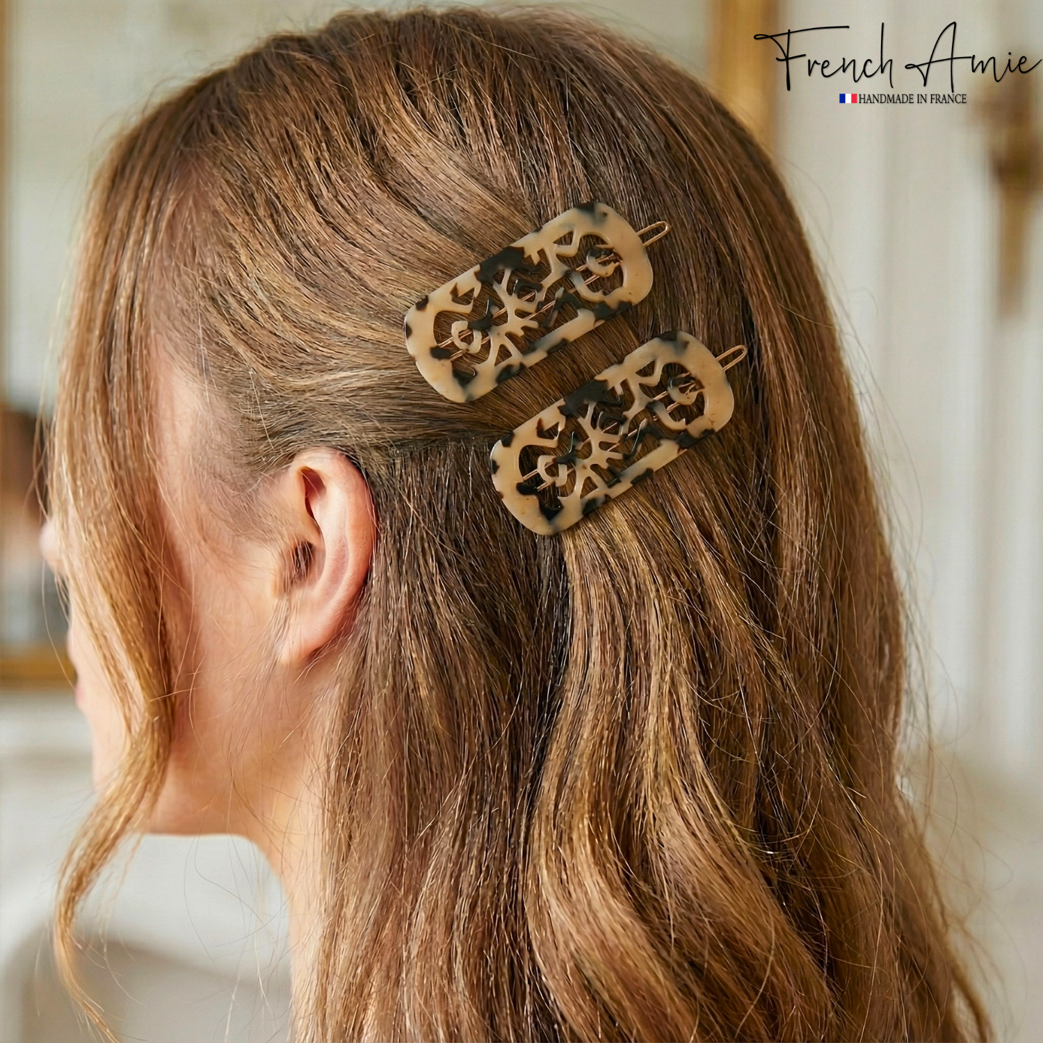 French Amie Swirls 2 ¼” Cellulose Handmade Tige Boule Snap Hair Clips for Women