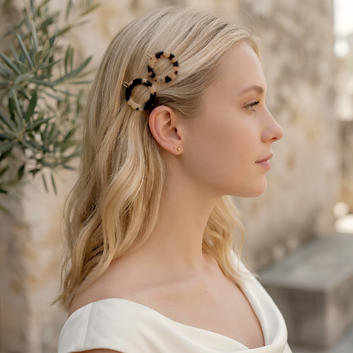 French Amie Mini Circle 1 ¼” Hair Clip - Snap Tige Boule Women Barrette Set Of 2